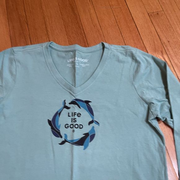 Life Is Good Crusher Tee Womens Long Sleeve Tee Size Small S Green V-Neck Shirt - Picture 3 of 10